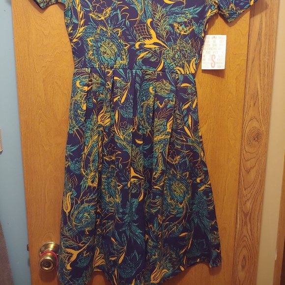 LuLaRoe Amelia - Picture 4 of 4